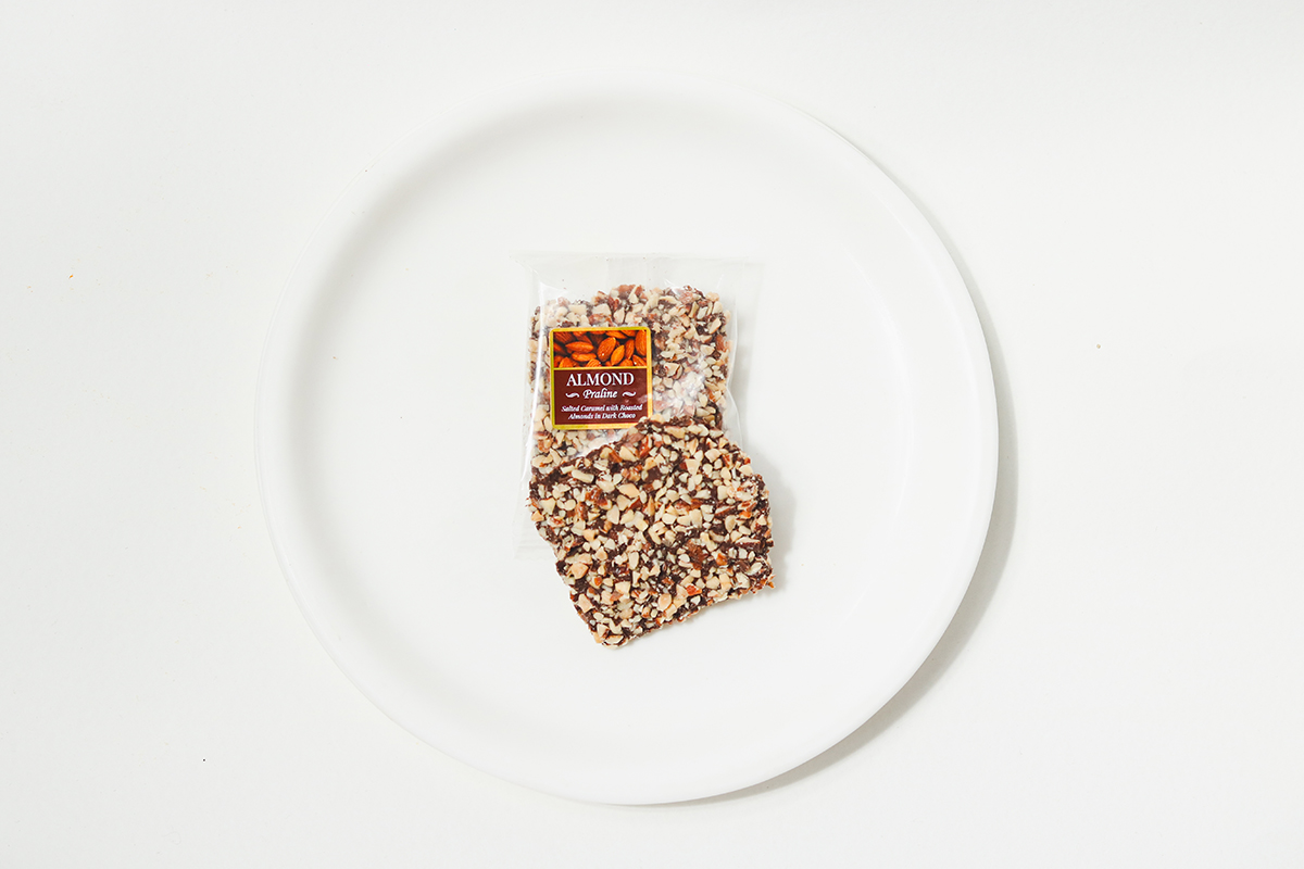 Almond Proline | 1 Pc