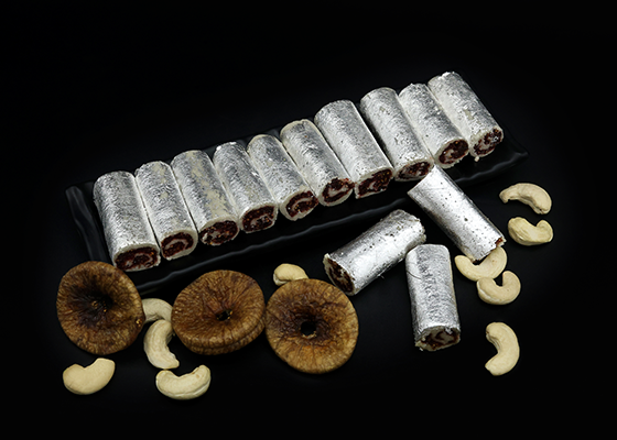 Kaju Anjeer Roll
