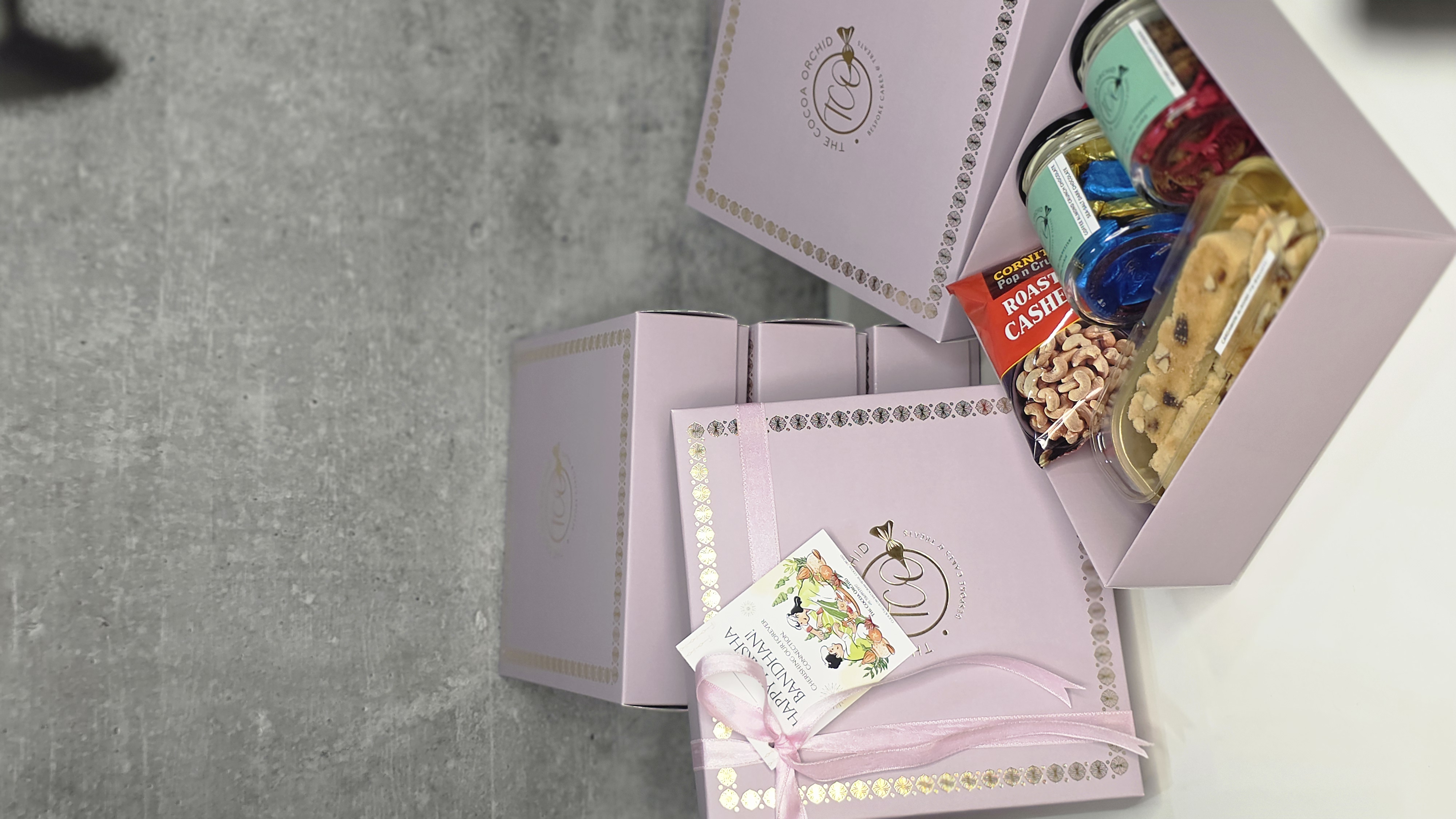 Lilac hamper 5