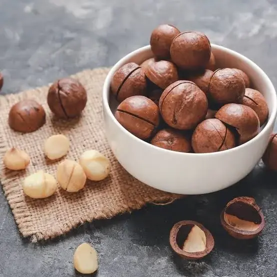 Macadamia Nut With Shell Flavour