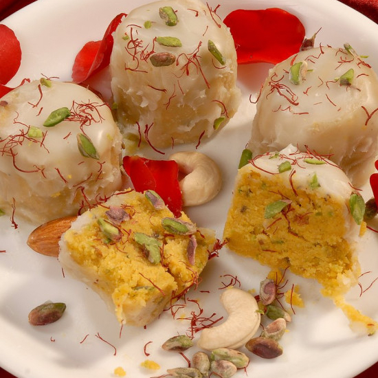 Kesar Badam Pista Ghari