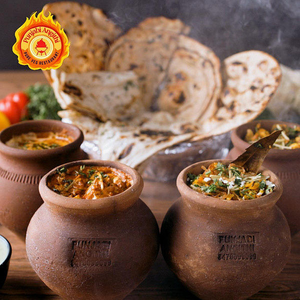 Angithi Spl Matki Family Pack [Serves In 4 Matki ]