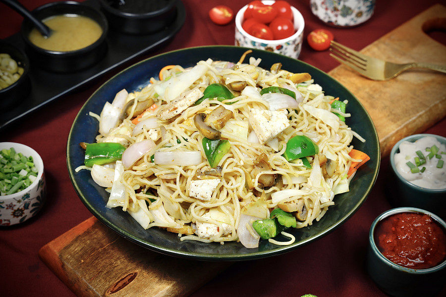 Angithi Spl Hakka Noodles
