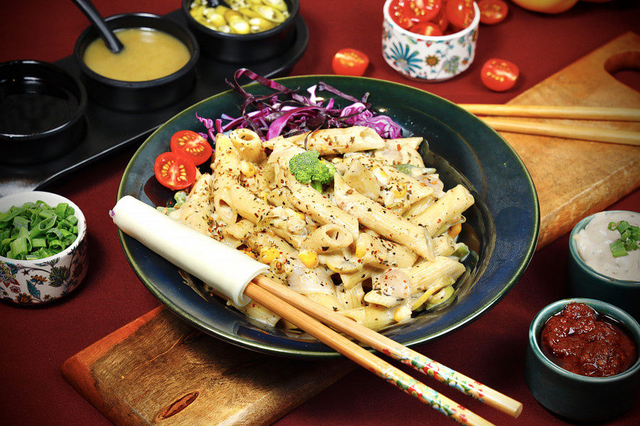 White Cheese Sauce Pasta